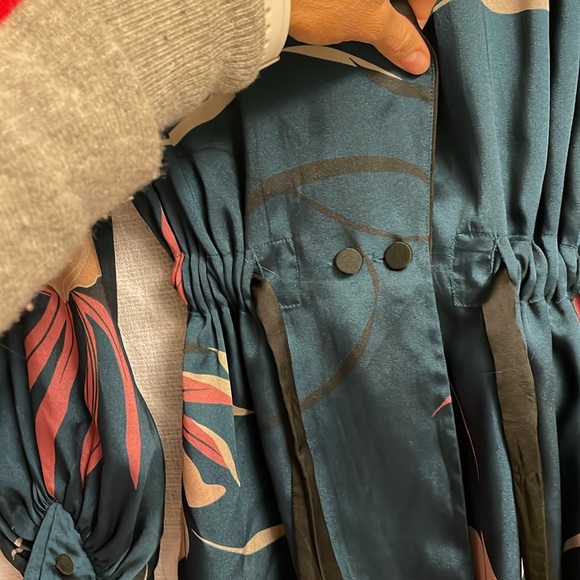 Zara Satin Effect Floral Robe and trousers set - Picture 6 of 10